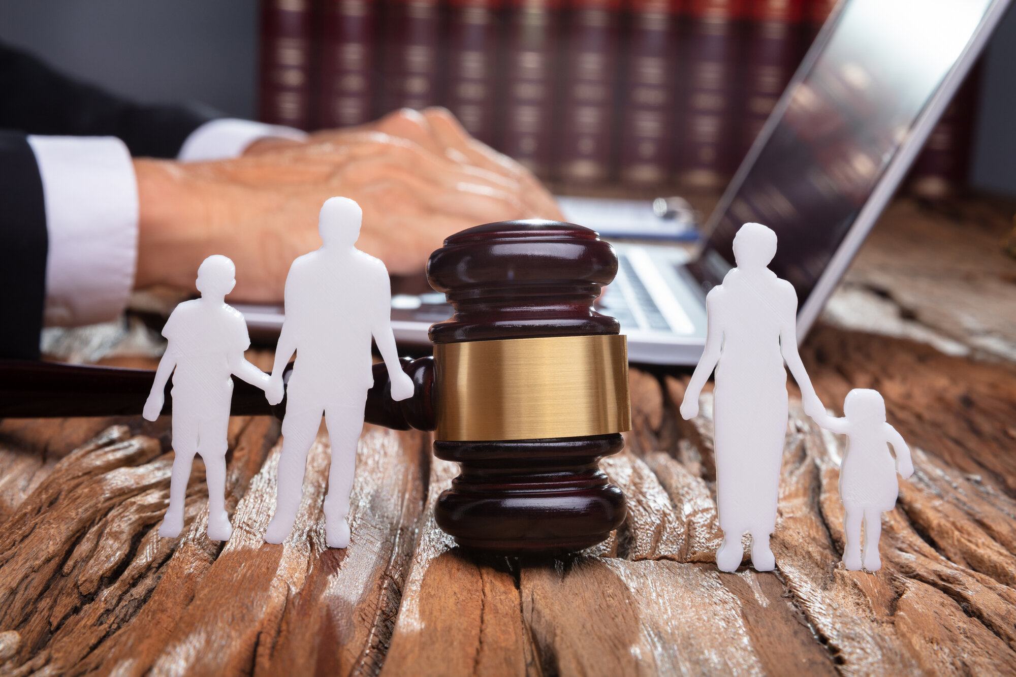 A couple of Benefits of Hiring an expert Family Lawyer